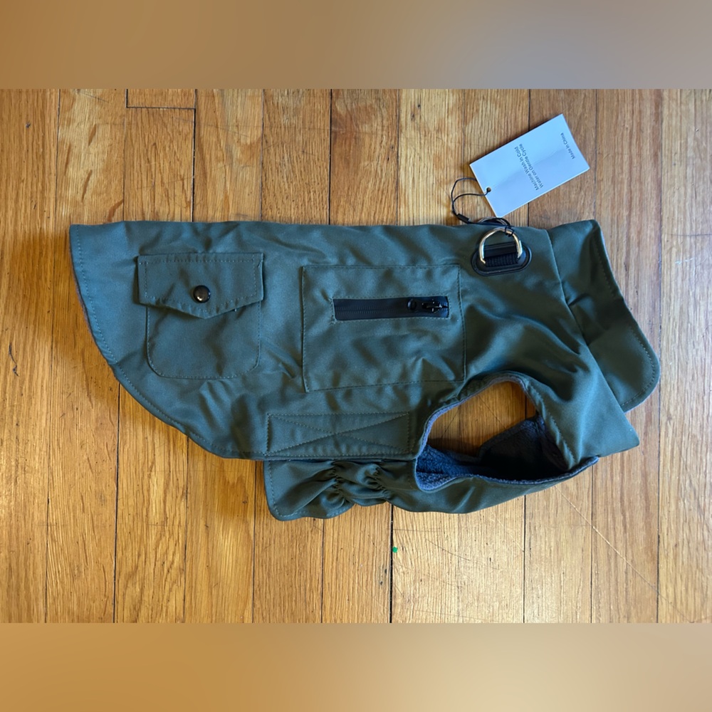 Cargo style dog vest, Size Large , Army Green, outdoor adventures Storage Pocket